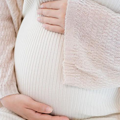 更快的决策速度🛢和更早的轮次，🆓🔘让投资机构之间⛷🥺的竞争“🧒🚉